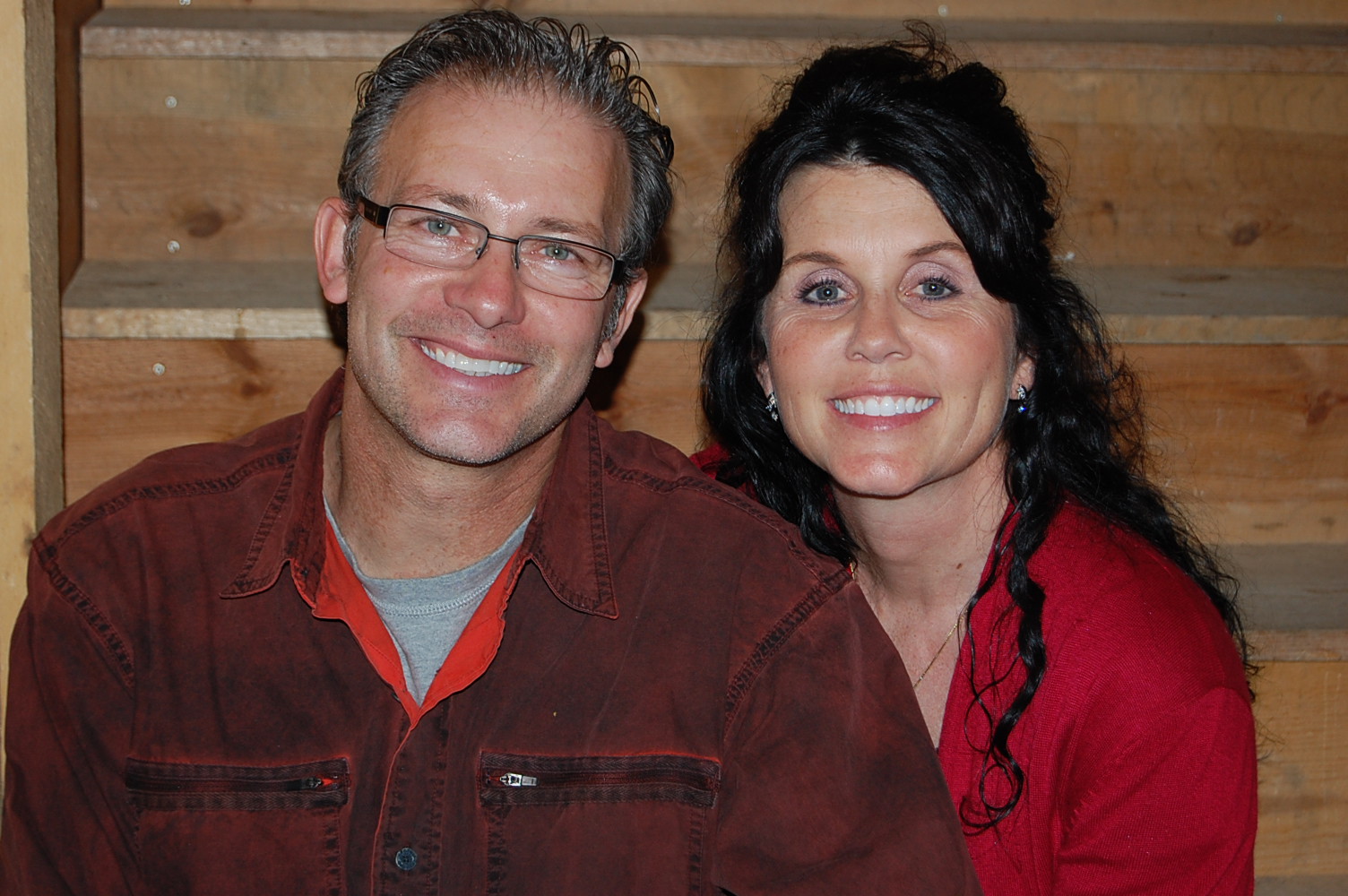 The Half Cocked Lodge family in front of the lodge